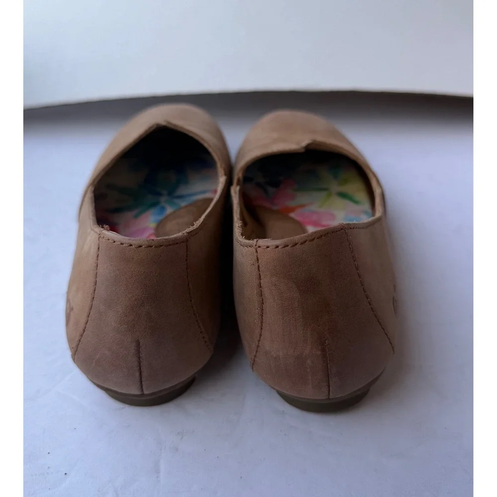 Born Sebra Suede Tan Leather Slip On Notched Vamp Flat Comfort Shoes‎ Sz 7
